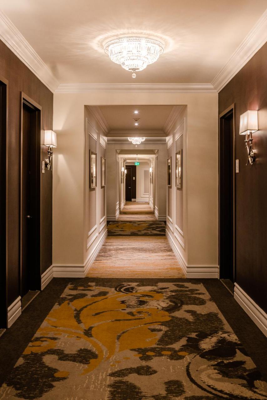 Hotel Birks Montréal Exterior foto A corridor at the hotel